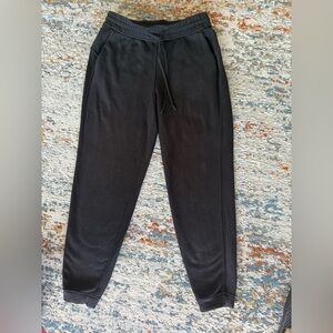 Lululemon Loungeful HR Fleece Jogger - High Rise - Size 6 - Black